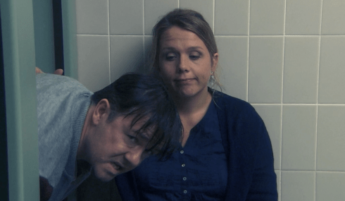 Derek - S1 - E3 - Derek Smashed