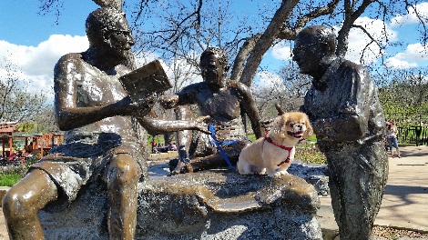 ming-on-the-statue-barton-springs